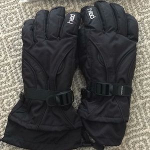 Youth ski gloves with headband thrown in